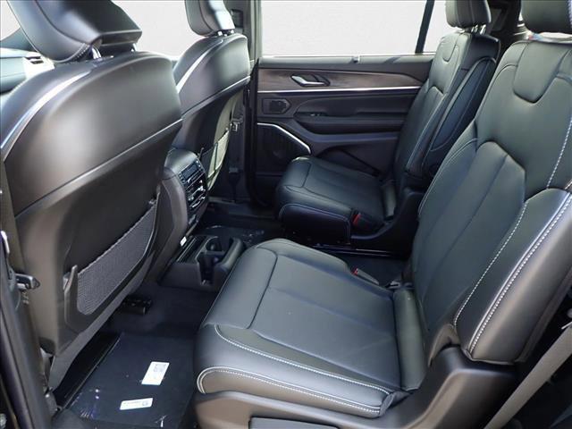 new 2025 Jeep Grand Cherokee L car, priced at $63,664