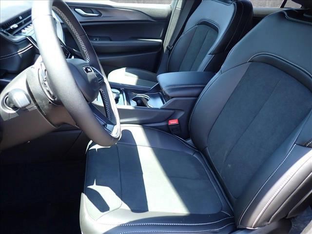 new 2025 Jeep Grand Cherokee L car, priced at $51,169