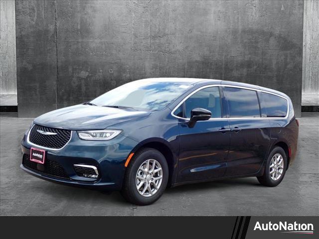 new 2025 Chrysler Pacifica car, priced at $47,019