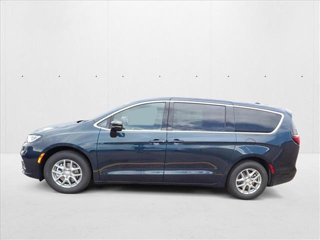 new 2025 Chrysler Pacifica car, priced at $41,384