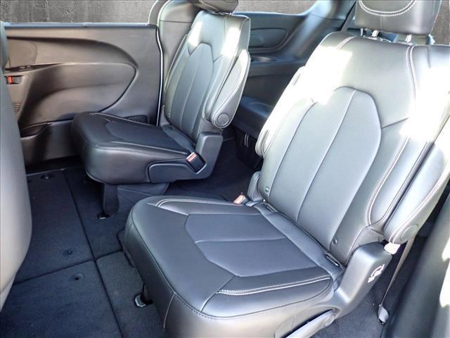 new 2025 Chrysler Pacifica car, priced at $44,799