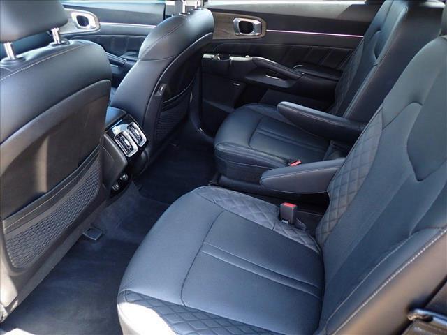 used 2021 Kia Sorento car, priced at $27,118