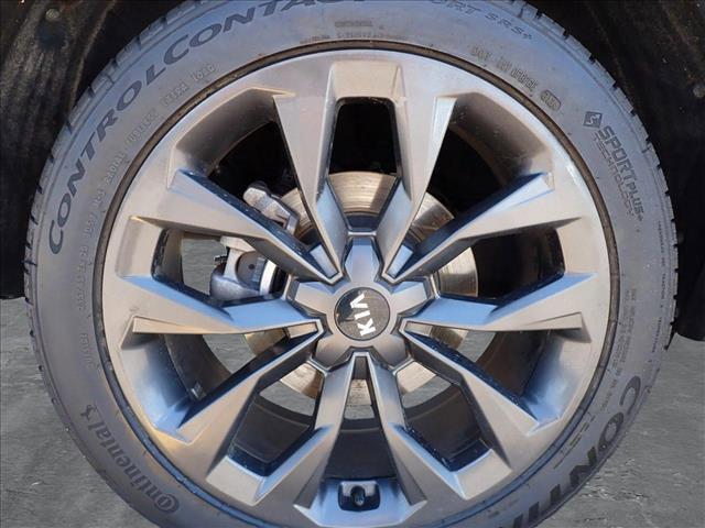 used 2021 Kia Sorento car, priced at $27,118