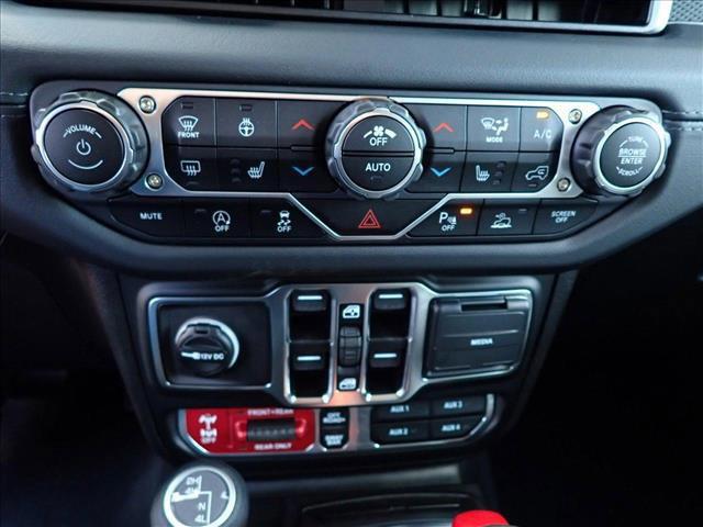 new 2025 Jeep Gladiator car, priced at $58,974