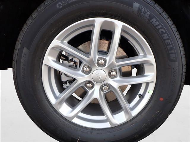 new 2025 Jeep Grand Cherokee car, priced at $42,719