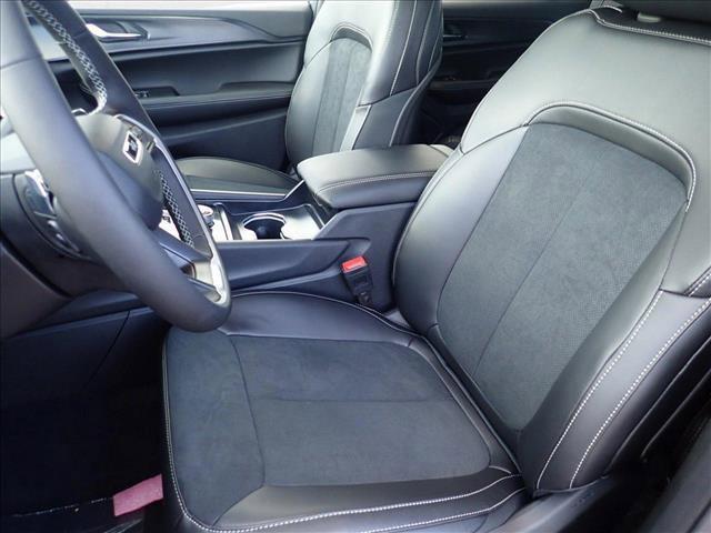 new 2025 Jeep Grand Cherokee L car, priced at $47,824