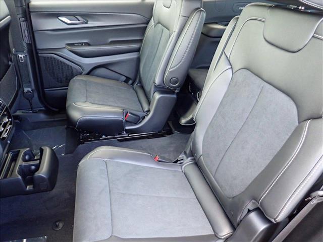 new 2025 Jeep Grand Cherokee L car, priced at $47,824