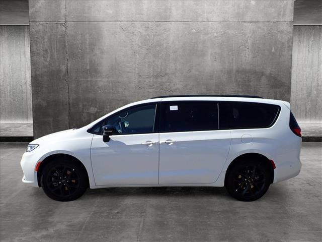 new 2024 Chrysler Pacifica car, priced at $54,791