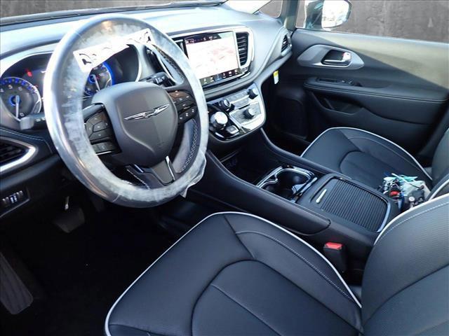 new 2025 Chrysler Pacifica car, priced at $57,134