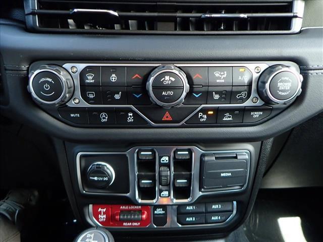 new 2025 Jeep Gladiator car, priced at $58,914