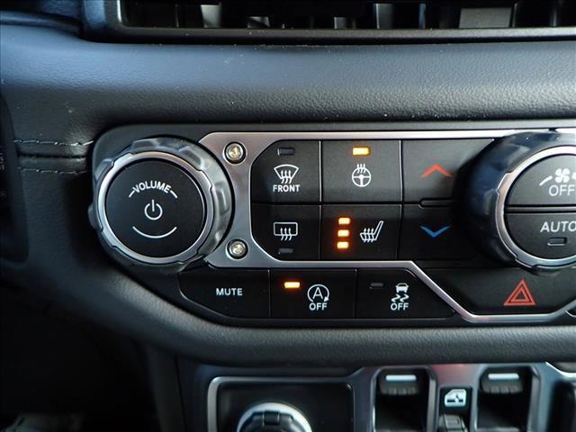 new 2025 Jeep Gladiator car, priced at $58,914