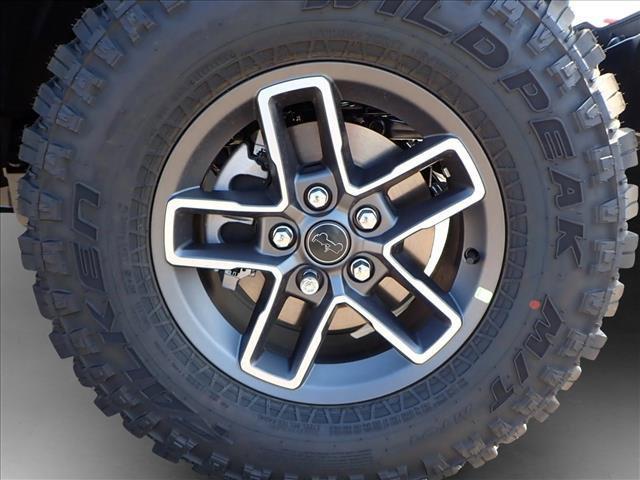 new 2025 Jeep Gladiator car, priced at $58,914