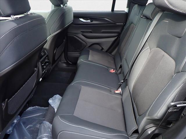 new 2025 Jeep Grand Cherokee car, priced at $41,969