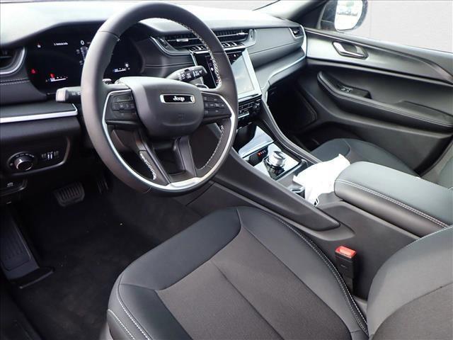 new 2025 Jeep Grand Cherokee car, priced at $41,969