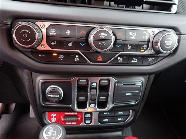 new 2025 Jeep Wrangler car, priced at $106,374
