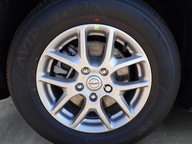 new 2025 Chrysler Pacifica car, priced at $47,019