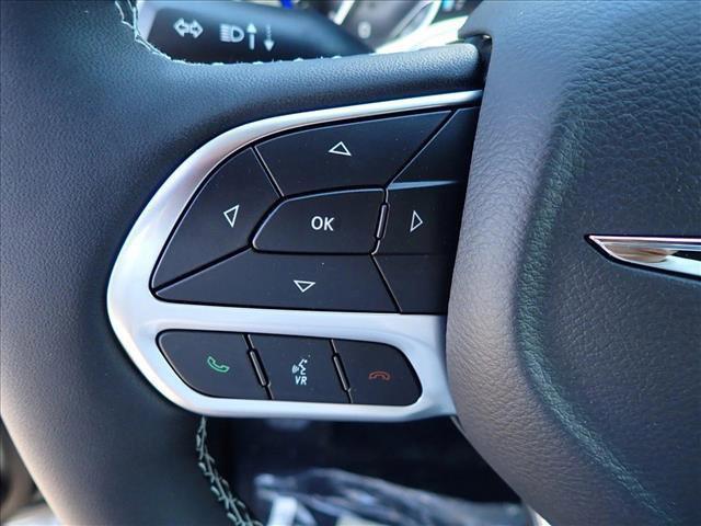 new 2025 Chrysler Pacifica car, priced at $47,019