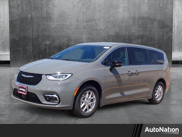 new 2025 Chrysler Pacifica car, priced at $47,019
