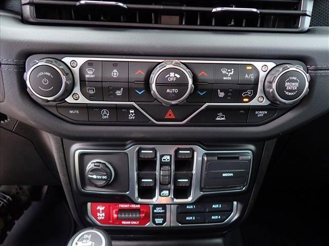 new 2025 Jeep Gladiator car, priced at $59,074