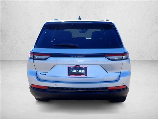 new 2025 Jeep Grand Cherokee car, priced at $52,284