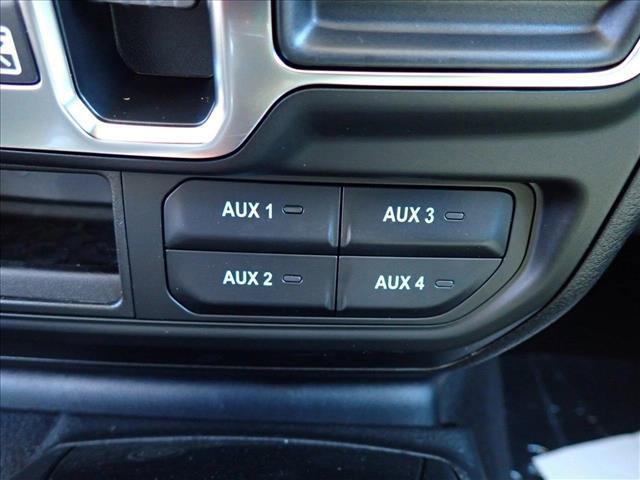 new 2025 Jeep Gladiator car, priced at $45,099