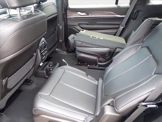 new 2025 Jeep Grand Cherokee L car, priced at $50,519