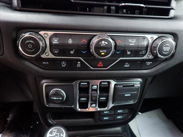 new 2025 Jeep Gladiator car, priced at $49,619