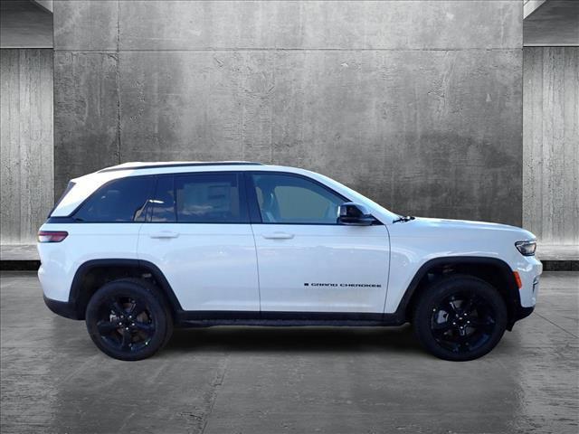 new 2025 Jeep Grand Cherokee car, priced at $56,809