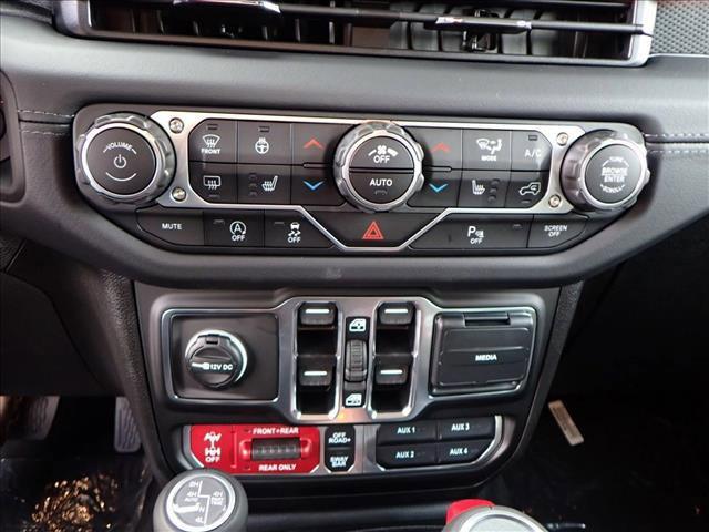 new 2025 Jeep Wrangler car, priced at $73,049