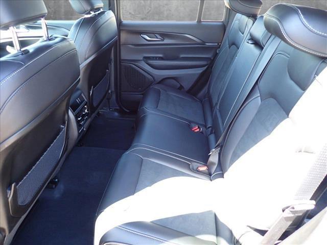 new 2025 Jeep Grand Cherokee car, priced at $43,682