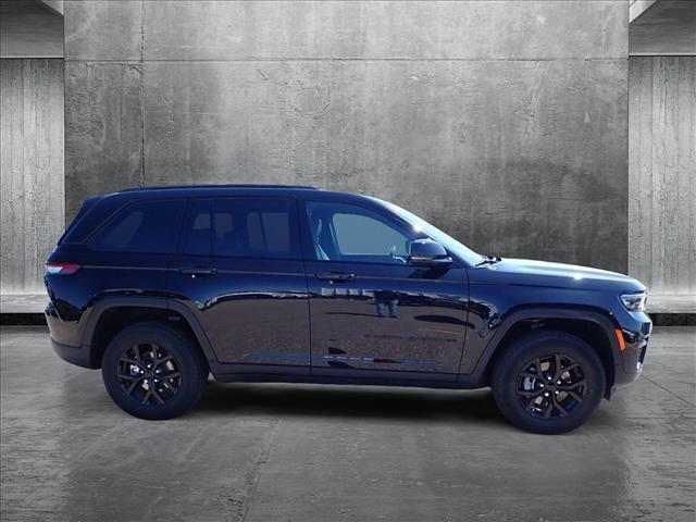 new 2025 Jeep Grand Cherokee car, priced at $43,682