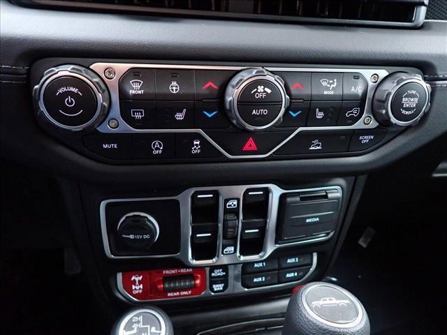 new 2025 Jeep Gladiator car, priced at $57,179