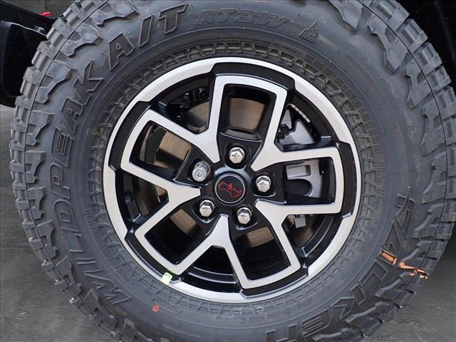 new 2025 Jeep Gladiator car, priced at $57,179