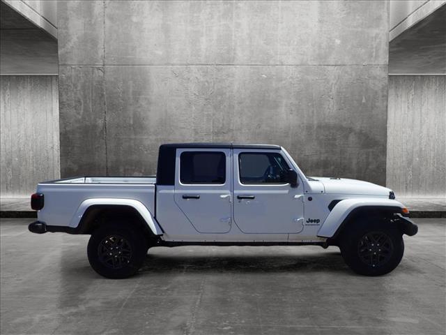 new 2024 Jeep Gladiator car, priced at $41,651