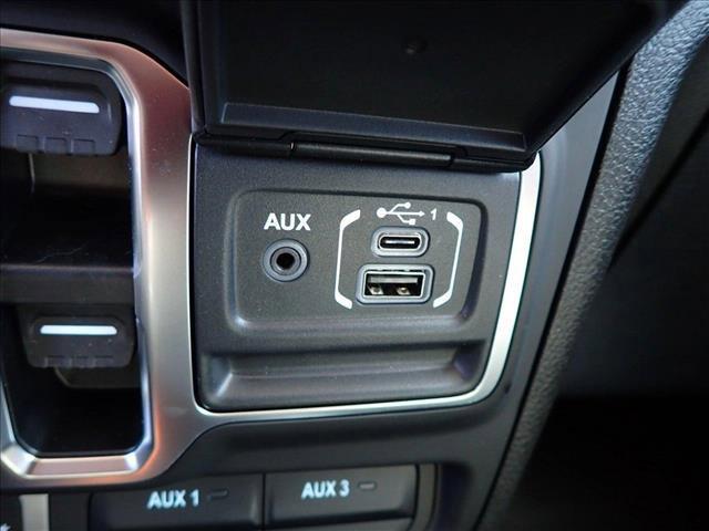 new 2025 Jeep Gladiator car, priced at $52,679