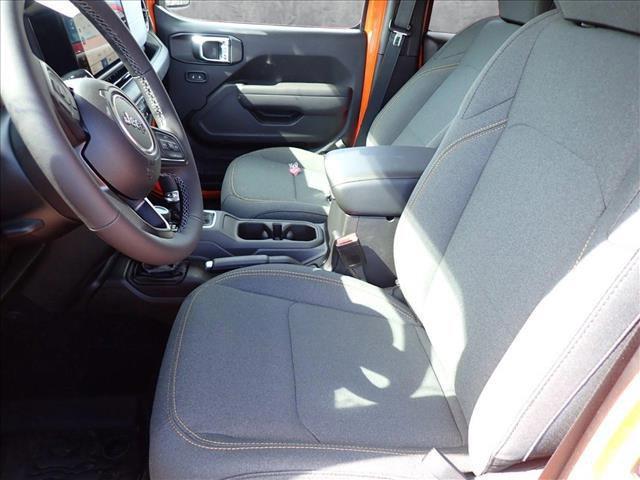 new 2025 Jeep Gladiator car, priced at $52,679
