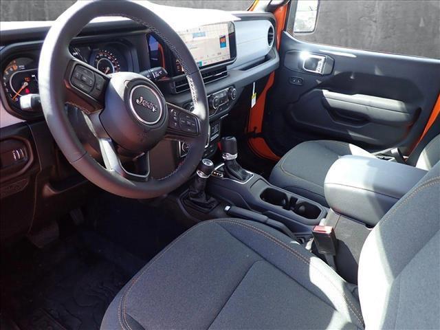 new 2025 Jeep Gladiator car, priced at $52,679