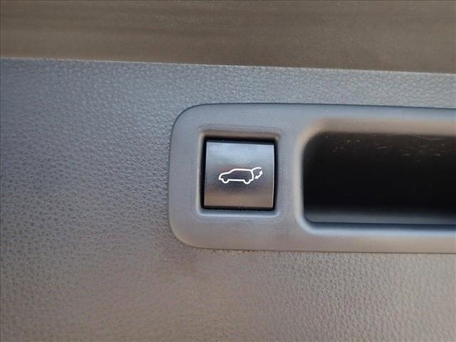 used 2022 Toyota Highlander car, priced at $36,580
