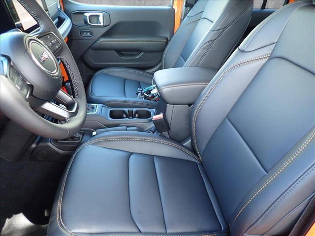 new 2025 Jeep Gladiator car, priced at $51,079