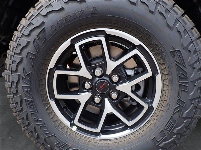 new 2025 Jeep Gladiator car, priced at $58,674