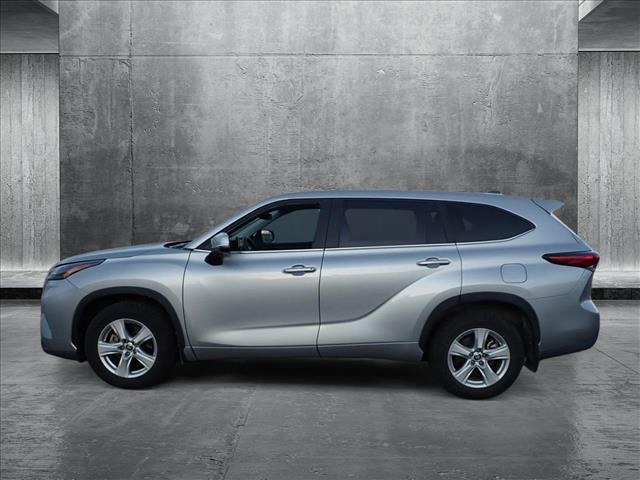 used 2023 Toyota Highlander car, priced at $34,698