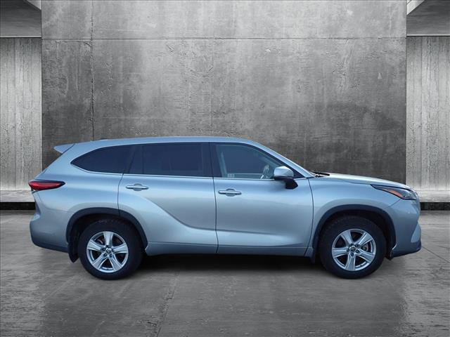 used 2023 Toyota Highlander car, priced at $34,698