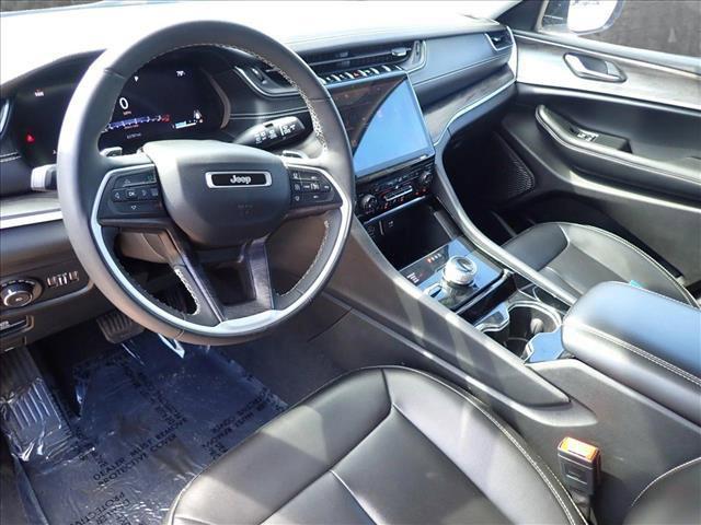 used 2023 Jeep Grand Cherokee L car, priced at $25,789