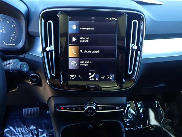 used 2022 Volvo XC40 car, priced at $25,399