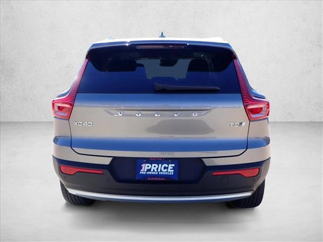 used 2022 Volvo XC40 car, priced at $25,399