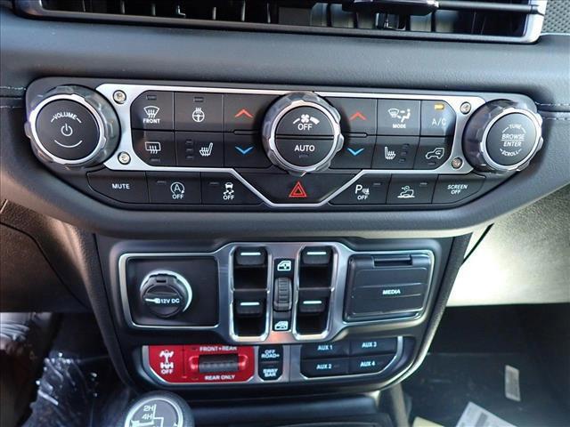 new 2025 Jeep Wrangler car, priced at $61,094
