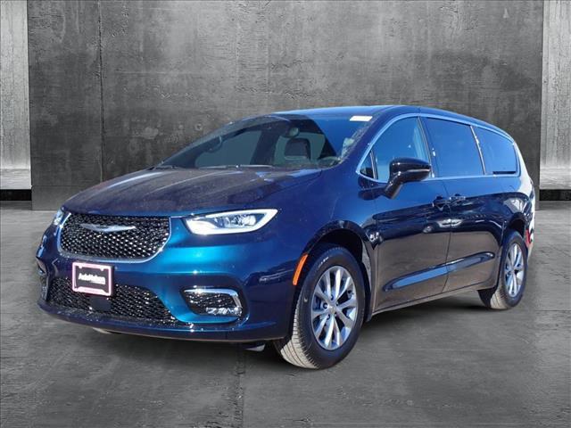 new 2025 Chrysler Pacifica car, priced at $44,438