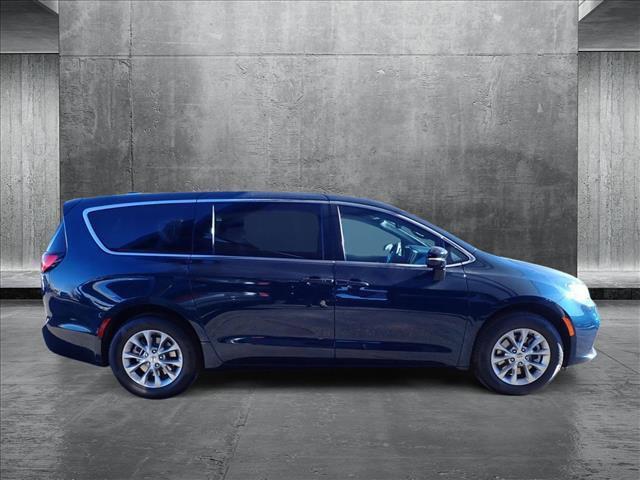 new 2025 Chrysler Pacifica car, priced at $45,434