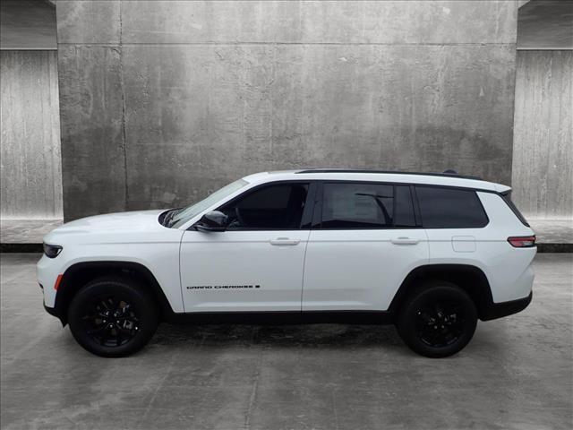 new 2024 Jeep Grand Cherokee L car, priced at $45,998