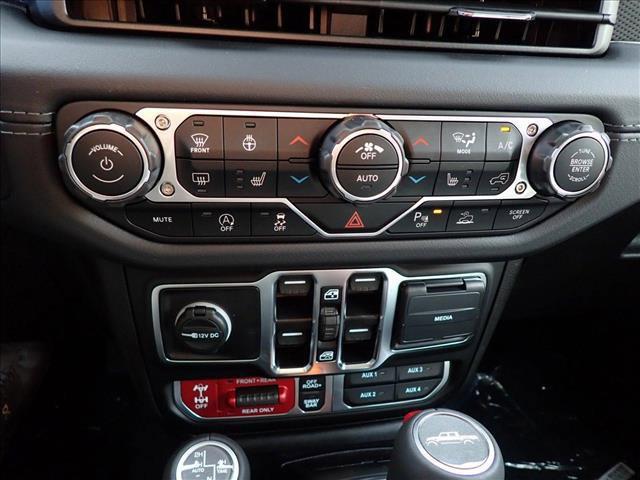 new 2025 Jeep Gladiator car, priced at $61,794
